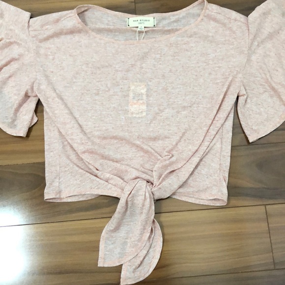 Tops - Picture 4 of 4